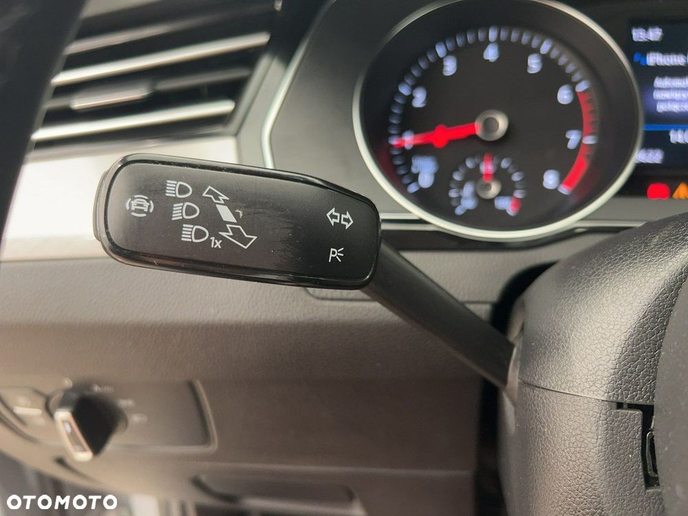 Volkswagen Passat - 26