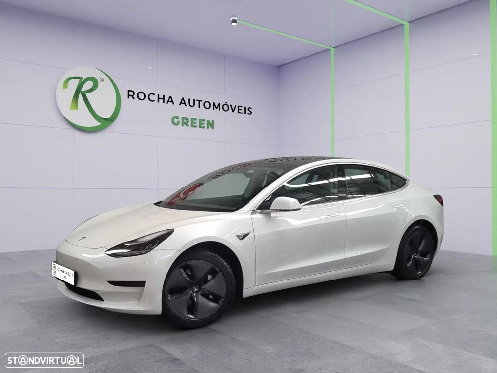 Tesla Model 3 - 1