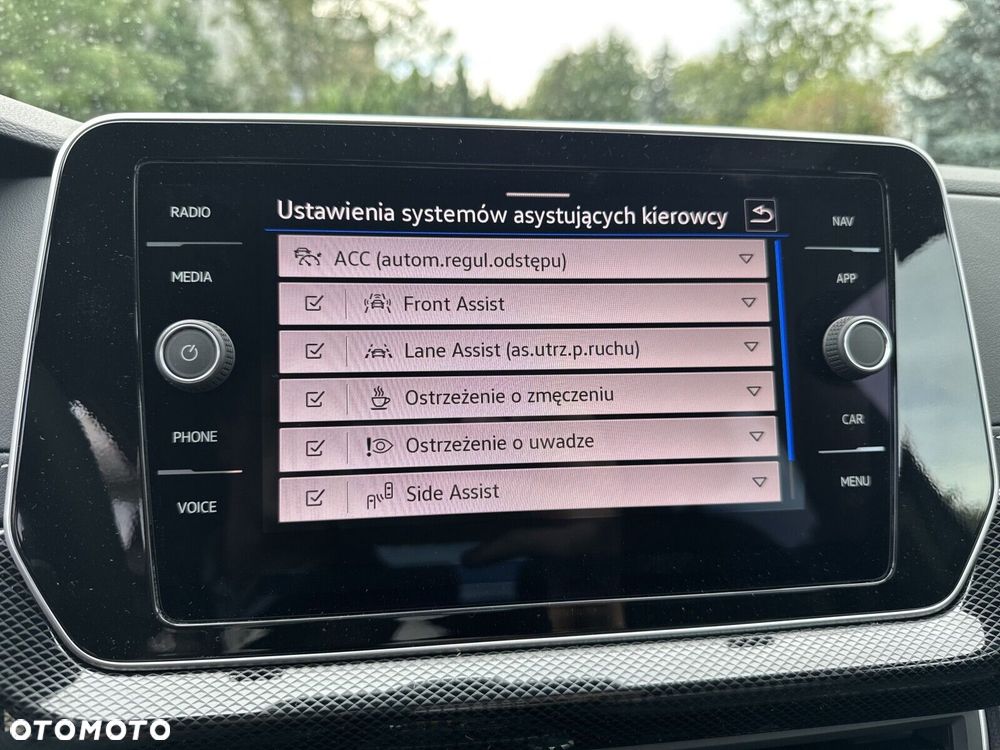 Volkswagen T-Cross - 28
