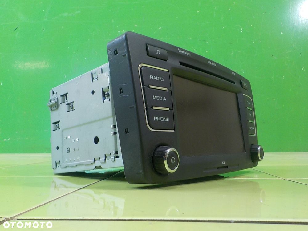 SKODA OCTAVIA II LIFT SCOUT 1.8 TSI 10r KOMBI radio CD 1Z0035156F - 2