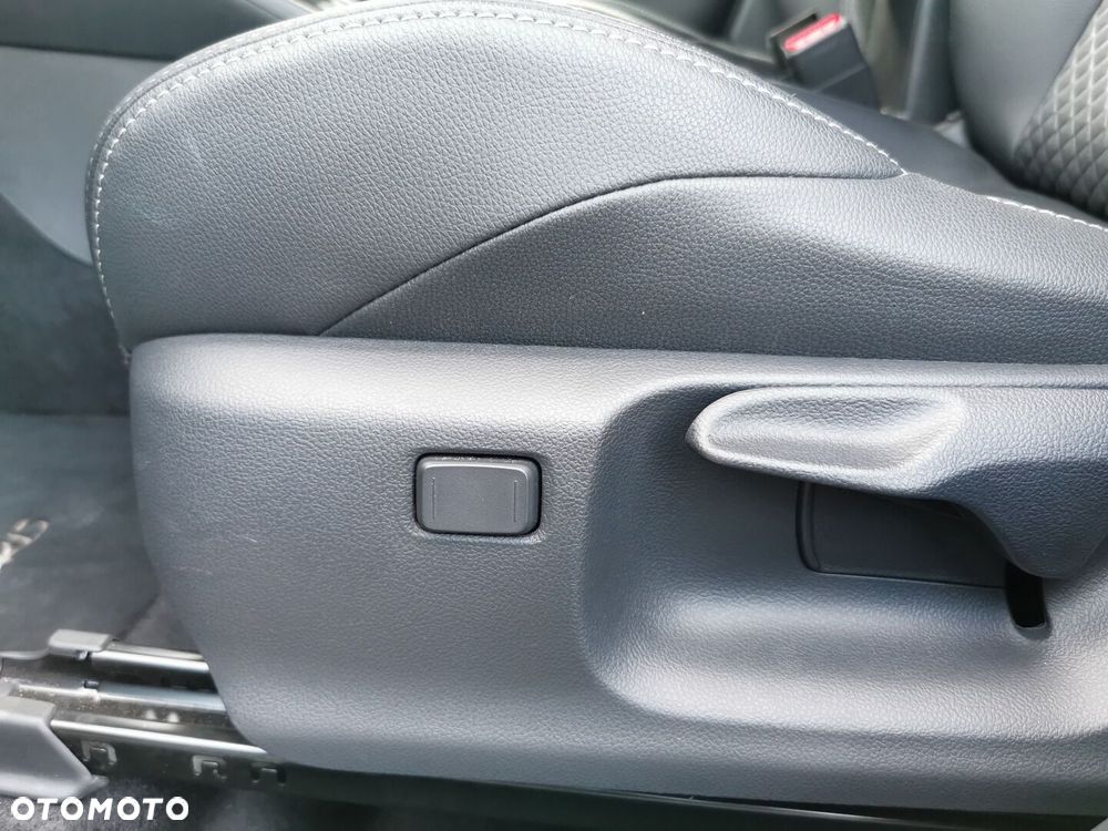 Toyota Yaris Hybrid 1.5 Executive - 28