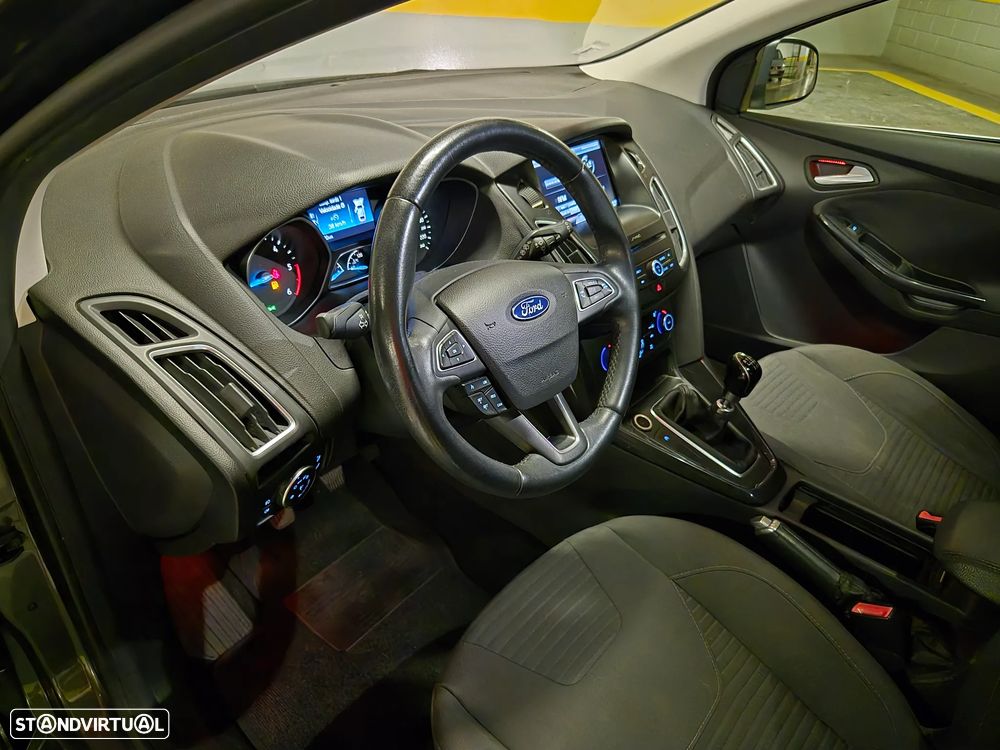 Ford Focus SW 1.5 TDCi Titanium - 21