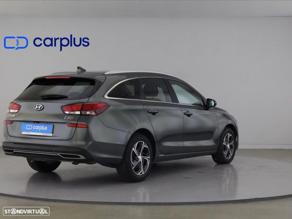 Hyundai i30 1.6 CRDI STyle — fotografia 7