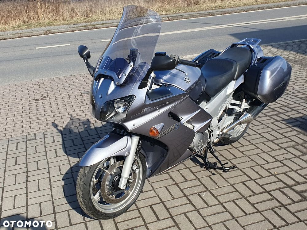 Yamaha FJR - 31