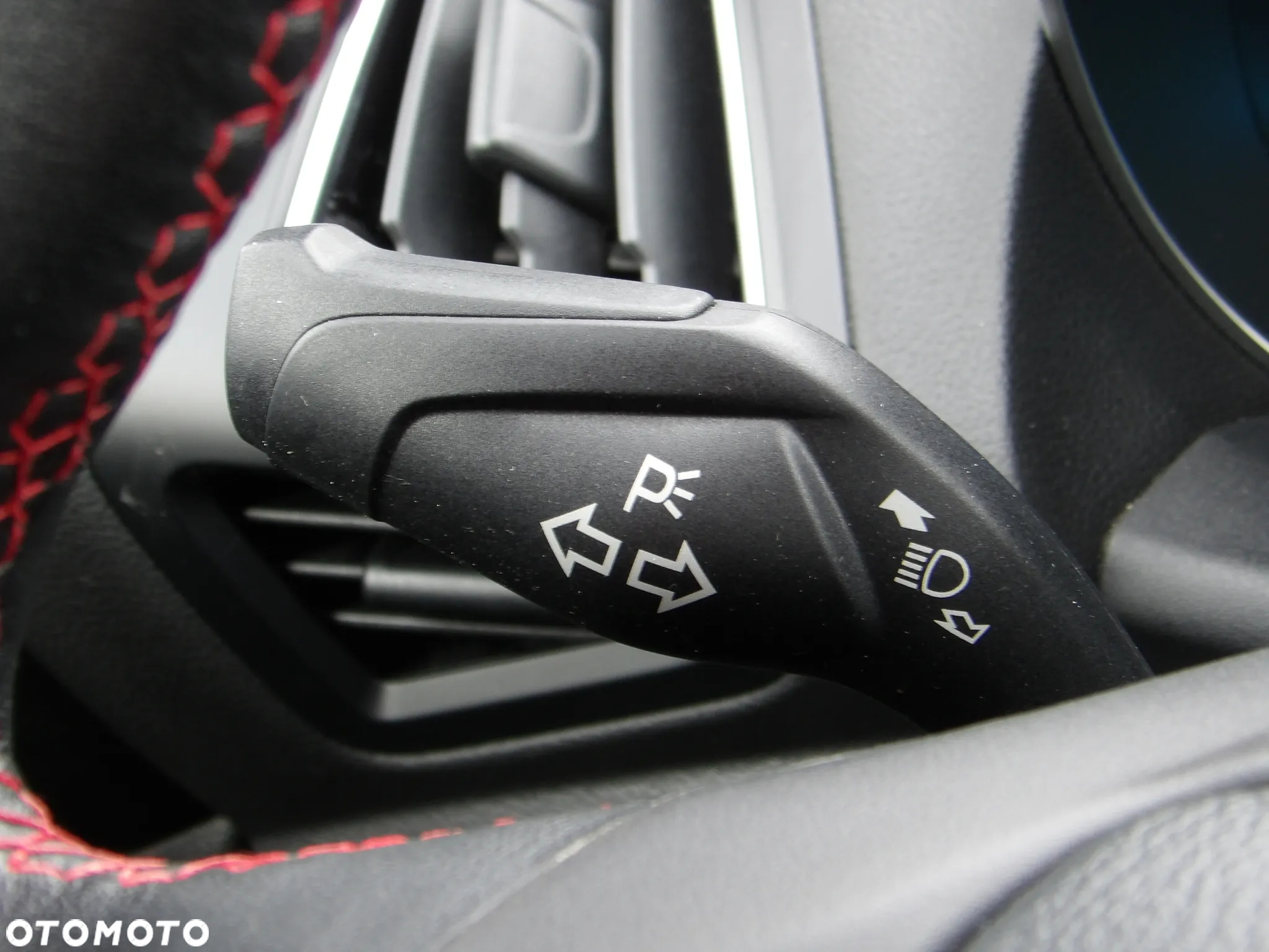 Ford Kuga 1.5 EcoBoost FWD ST-Line ASS - 26