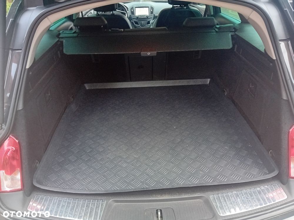 Opel Insignia - 8
