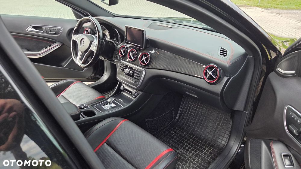 Mercedes-Benz GLA 45 AMG 4-Matic - 6