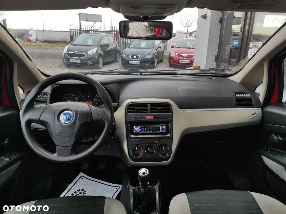 Fiat Grande Punto - 13