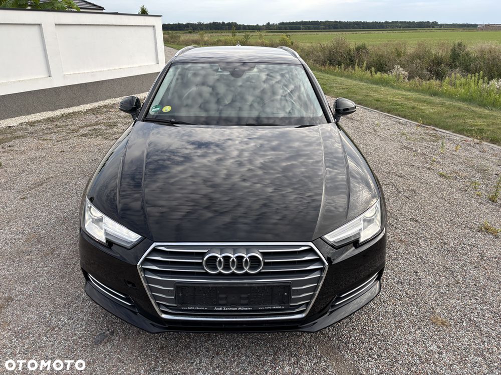 Audi A4 Avant - 1