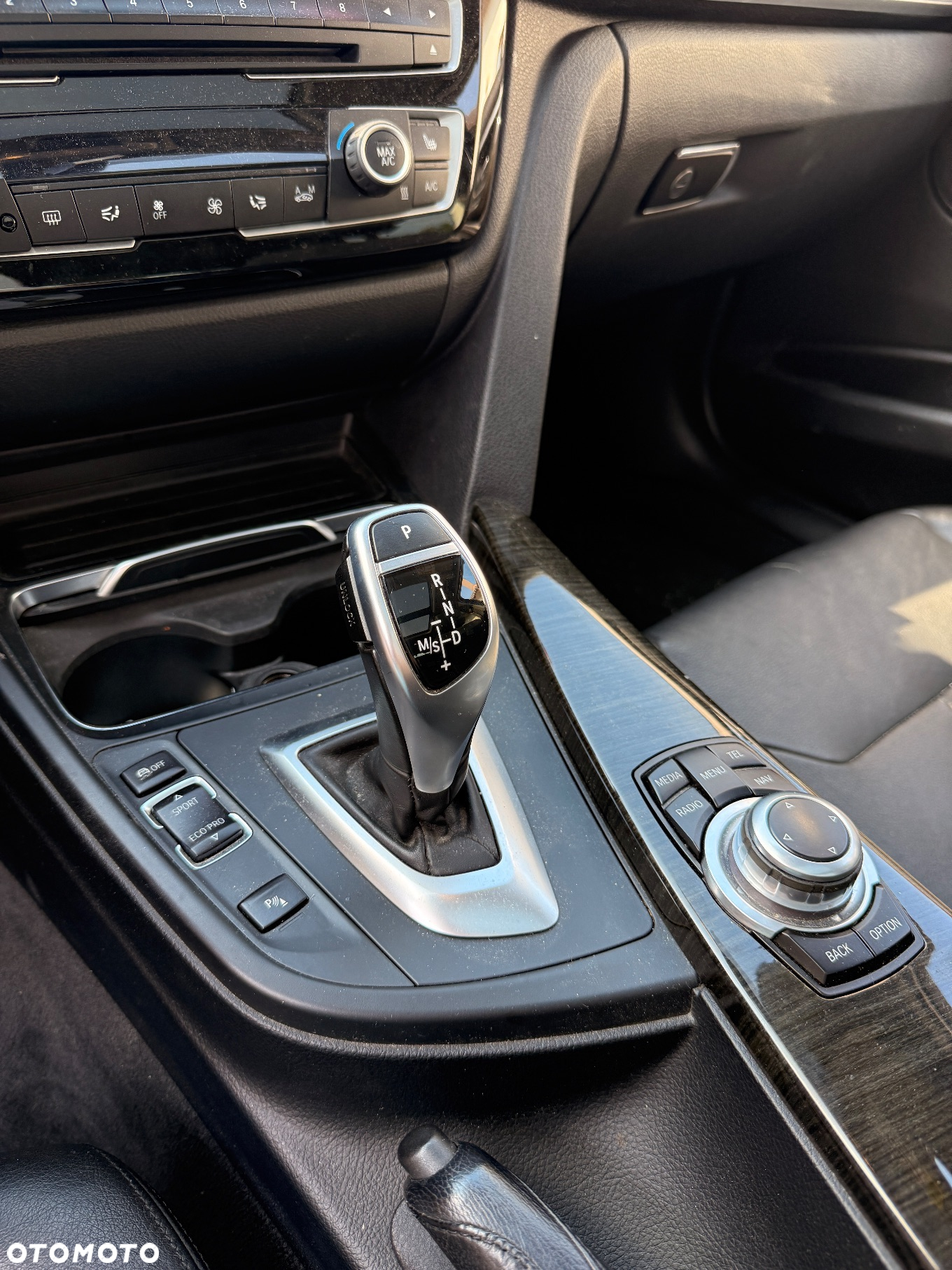 BMW Seria 3 320d Luxury Line - 8