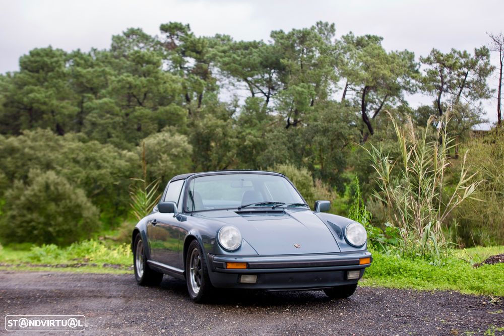 Porsche 911 Série F - 1
