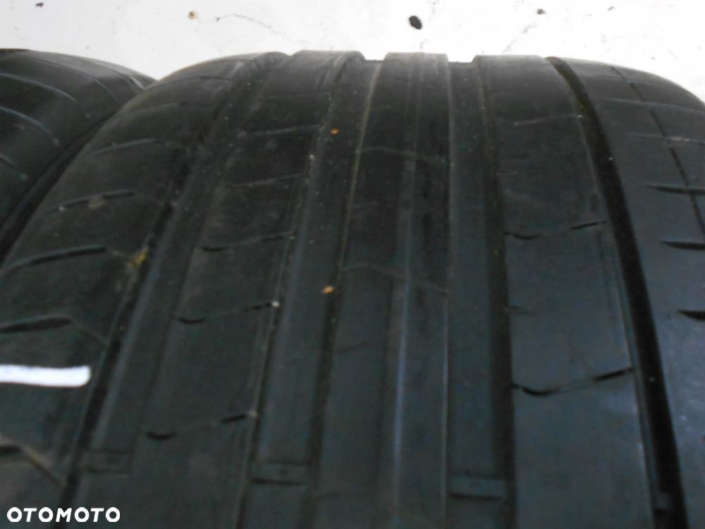 OPONY  255/40R21 PIRELLI P ZERO VOL DOT 0823 /  3821 7.1MM - 4