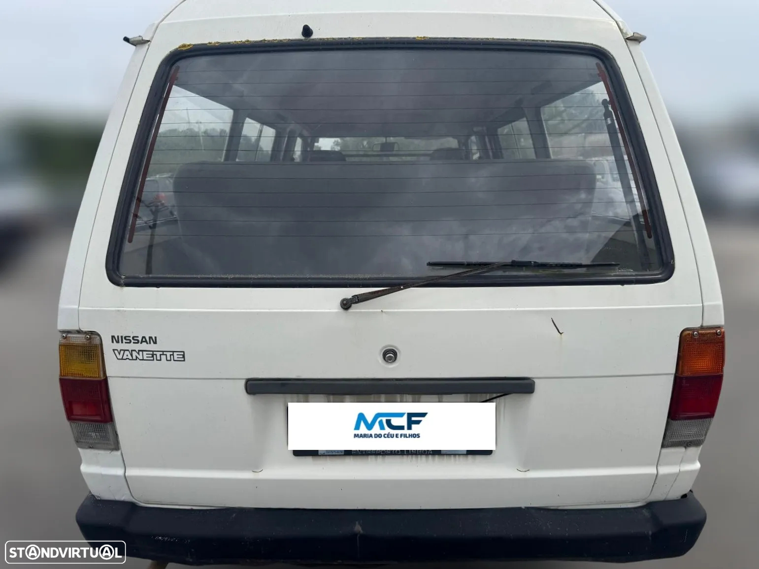 Nissan Vanette 2.0 D de 1992 para peças - 3