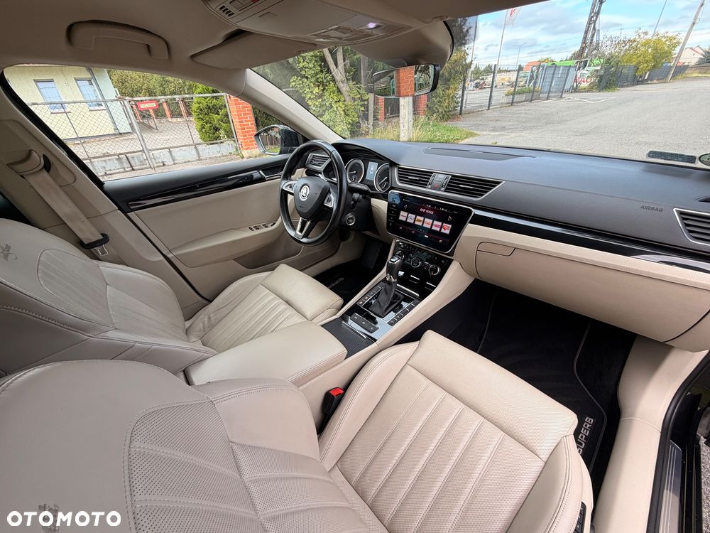 Skoda Superb 2.0 TSI 4x4 L&K DSG - 21
