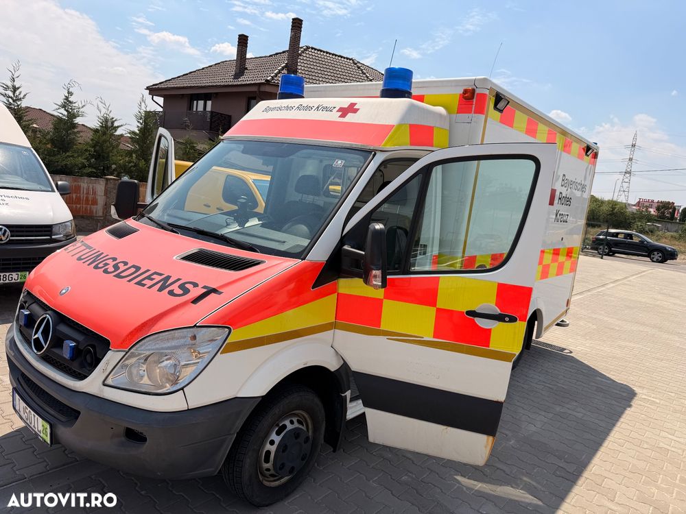 Mercedes-Benz Sprinter - 25