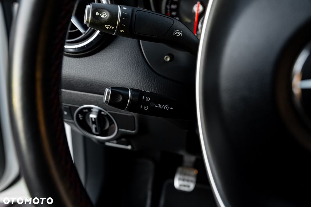 Mercedes-Benz CLA 250 AMG Line - 28