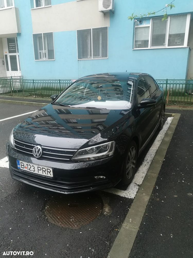 Volkswagen Jetta 2.0 TDI Comfortline - 1