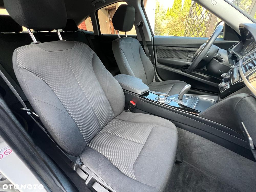 BMW 3GT 320d Sport-Aut Advantage - 35