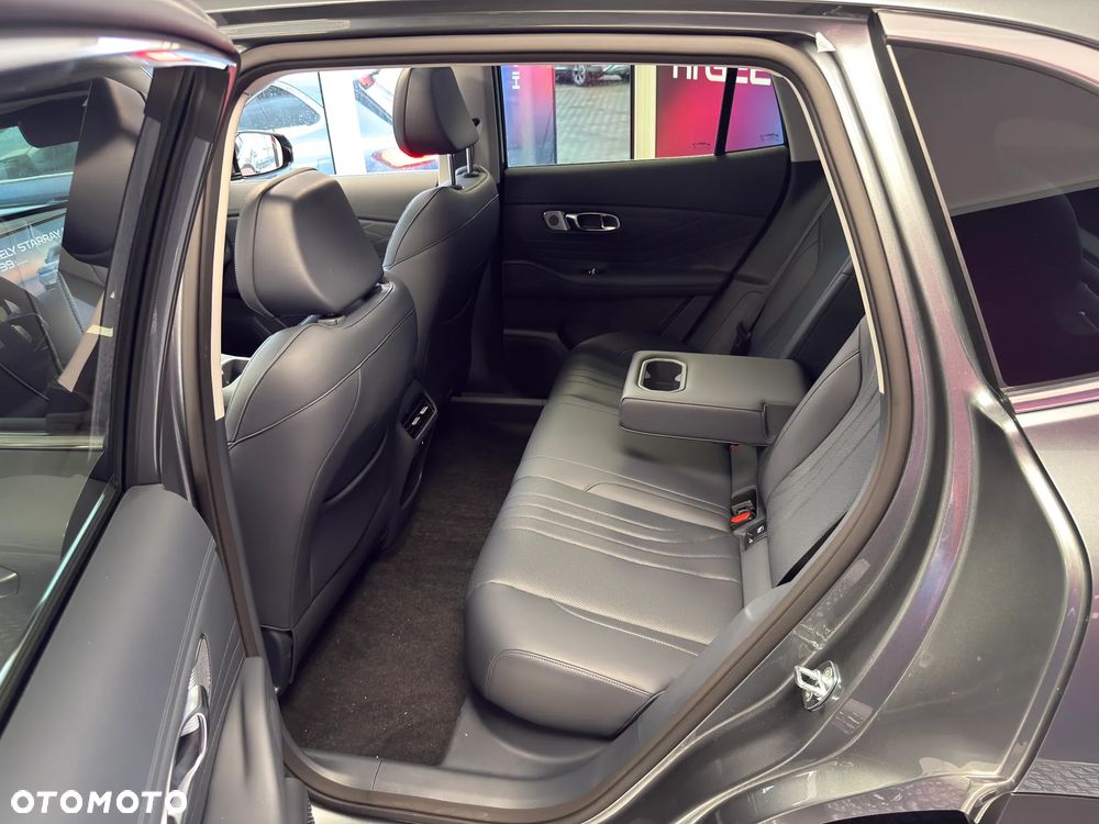 Geely Starray EM-i 1.5 PHEV Max - 18