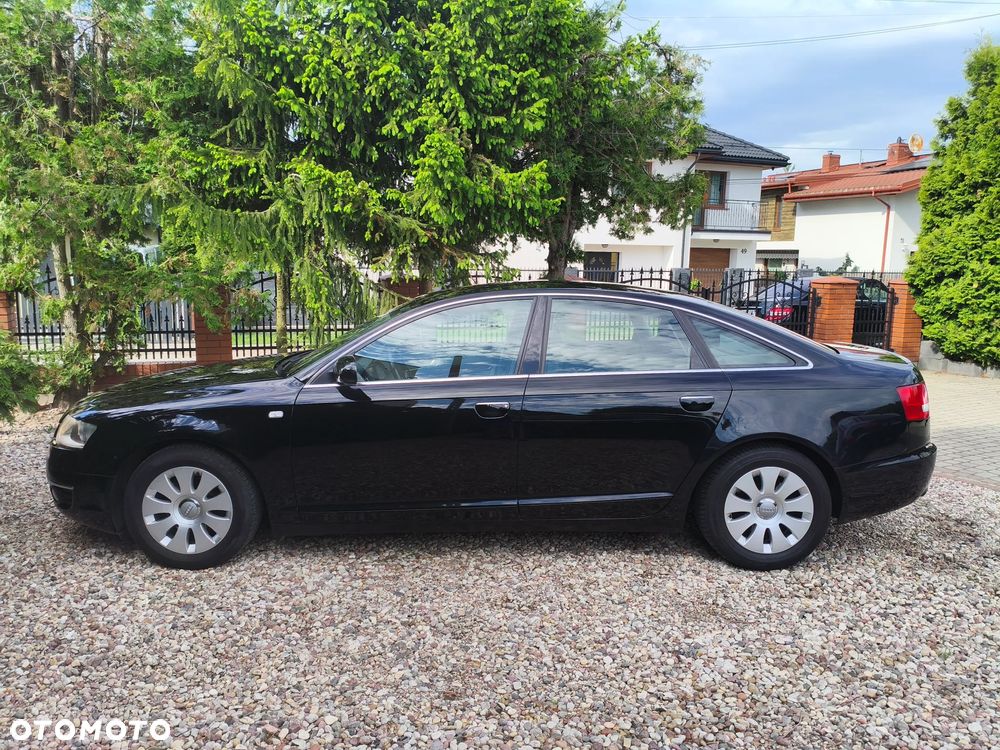 Audi A6 Limousine 2.4 - 16