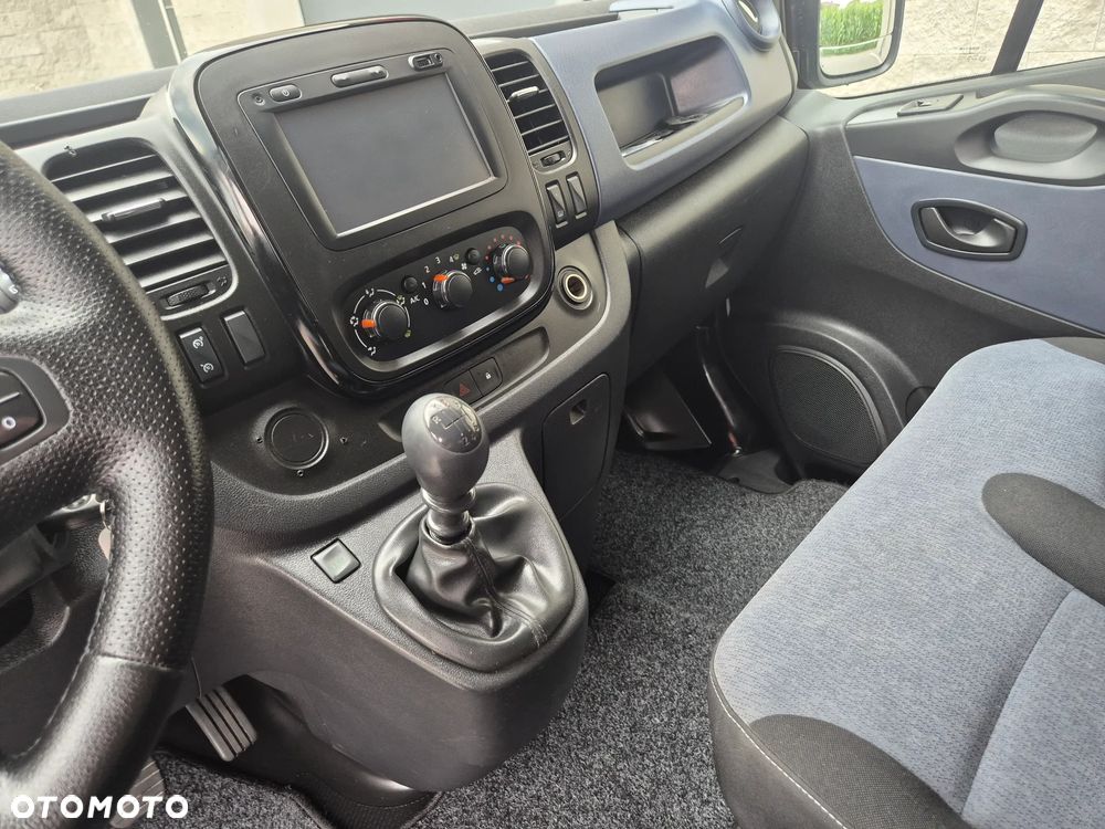 Opel Vivaro - 17