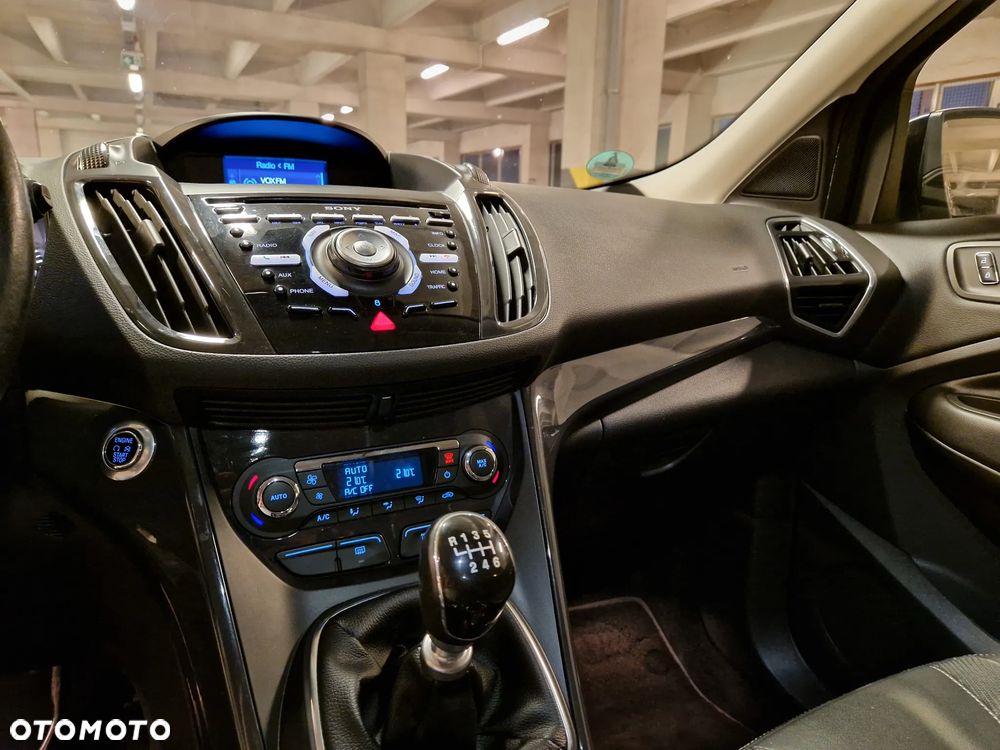 Ford Kuga - 16