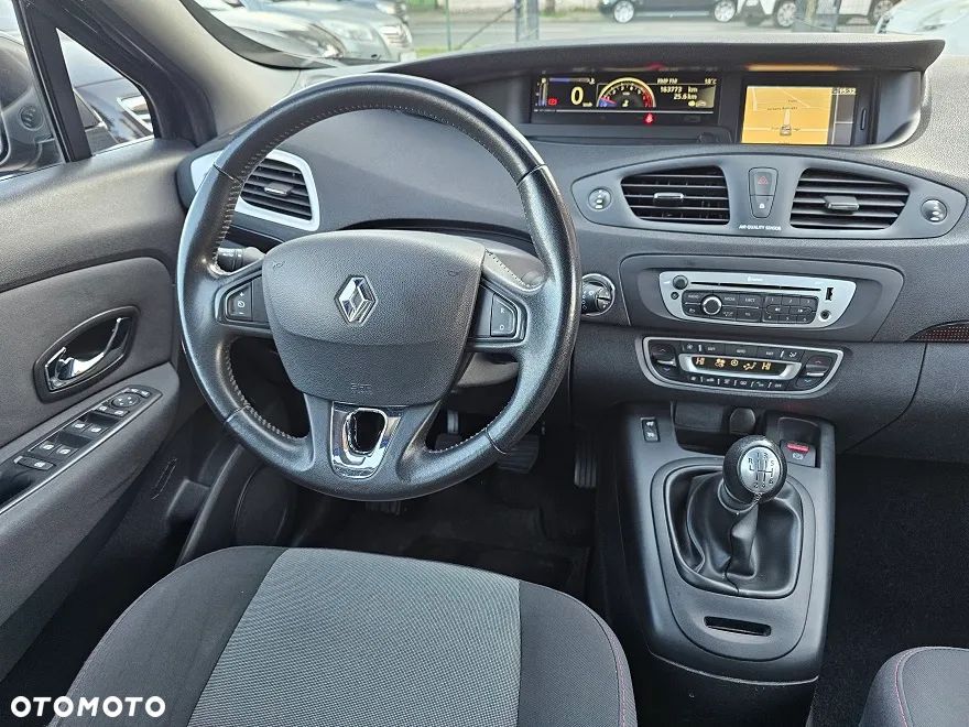 Renault Scenic ENERGY TCe 130 S&S Paris - 22