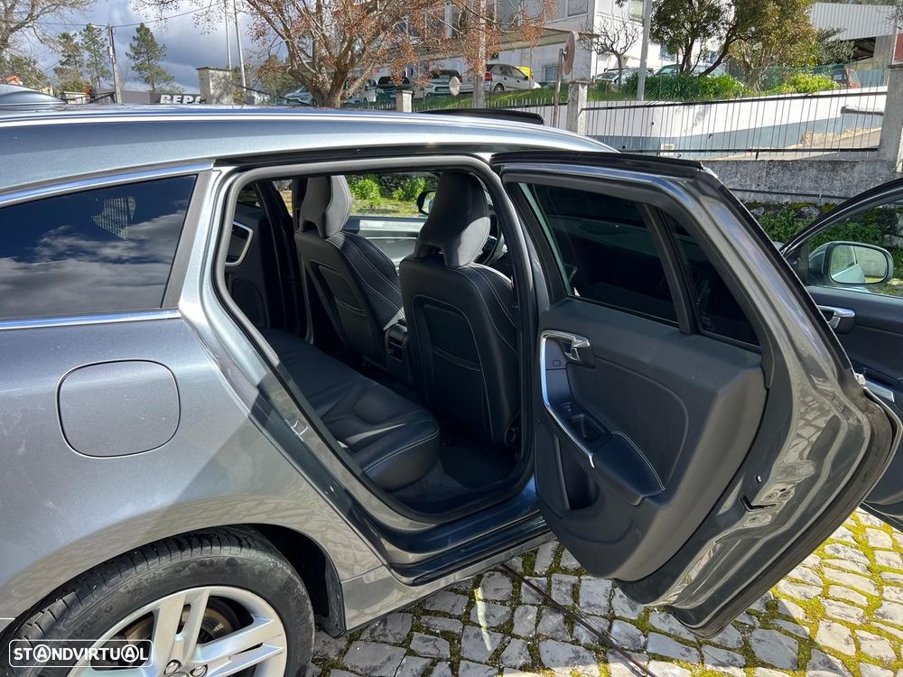 Volvo V60 - 14