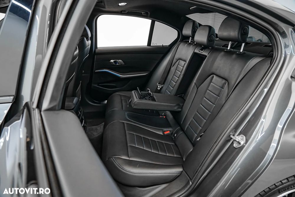 BMW Seria 3 320i Aut. M Sport - 11
