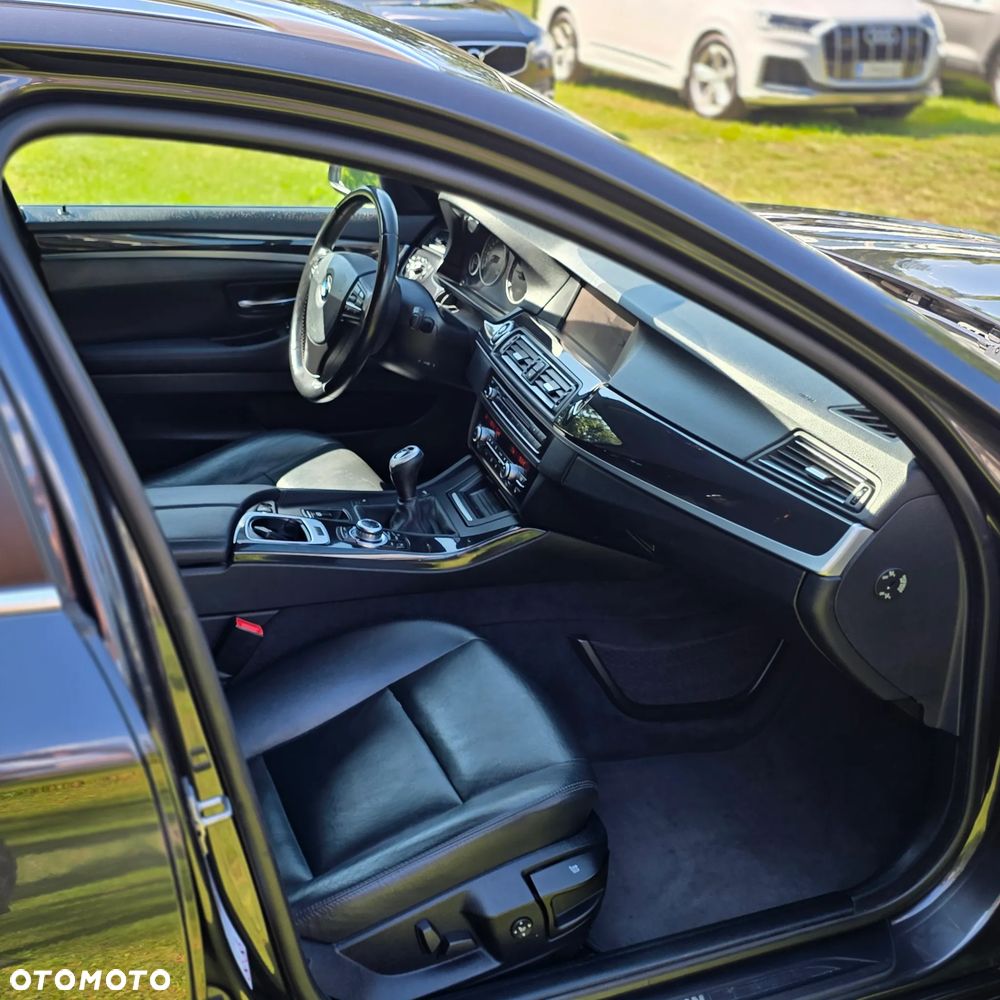 BMW Seria 5 520d Luxury Line - 18