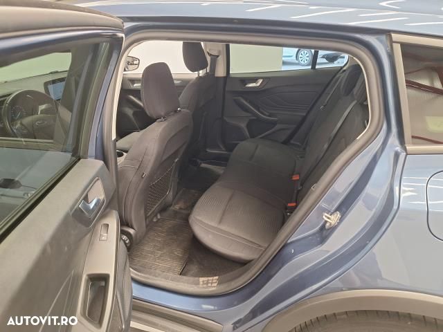 Ford Focus - 7