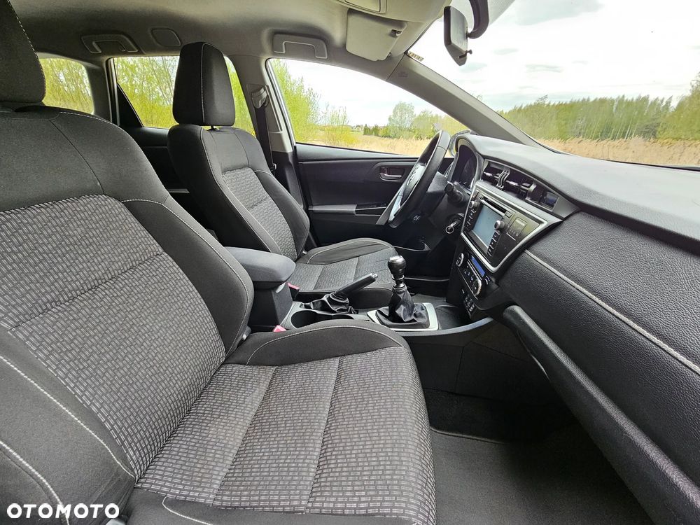 Toyota Auris 1.6 Valvematic Life - 29