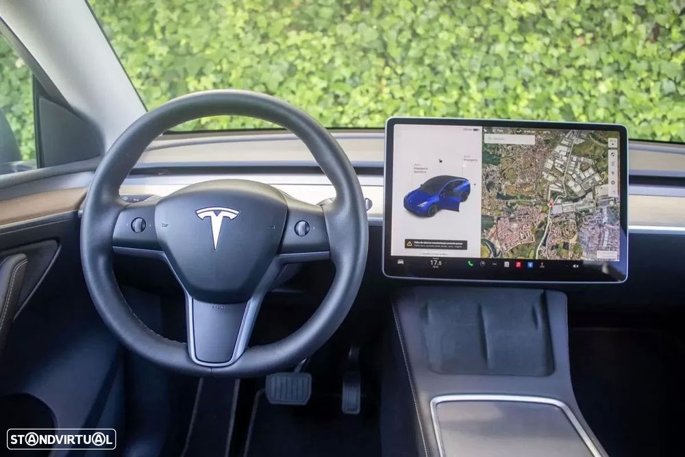 Tesla Model Y Long Range Dual Motor AWD - 17