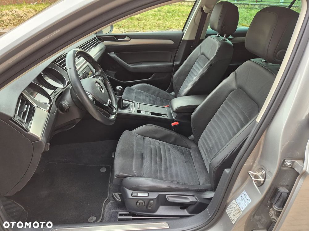 Volkswagen Passat 2.0 TDI SCR (BlueMotion Technology) Highline - 10