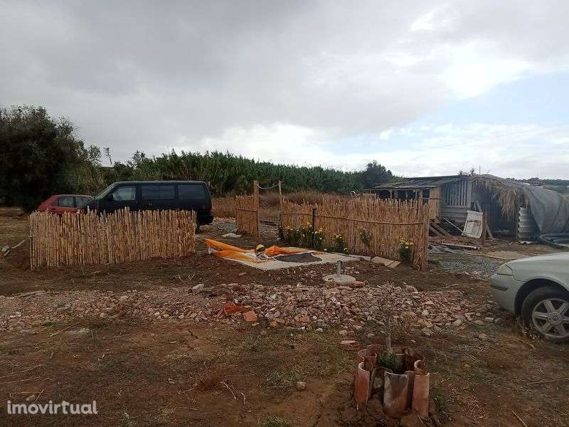 Vendo terreno com água e luz 825m² - Grande imagem: 2/7