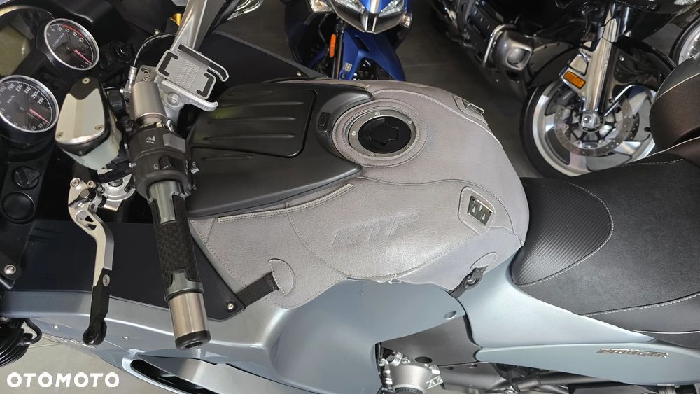 Kawasaki GTR - 11