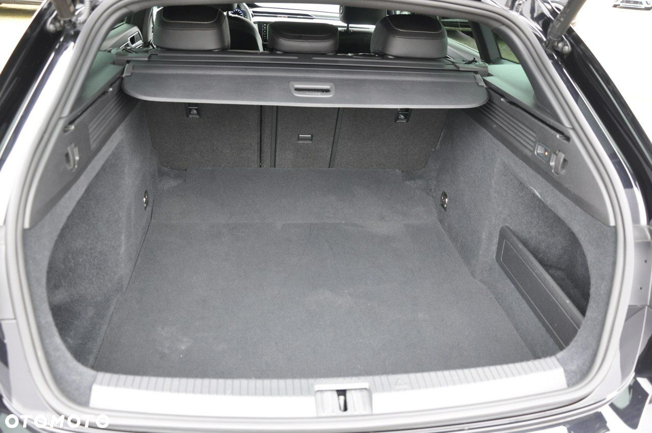 Volkswagen Arteon 2.0 TSI DSG R-Line Edition - 25
