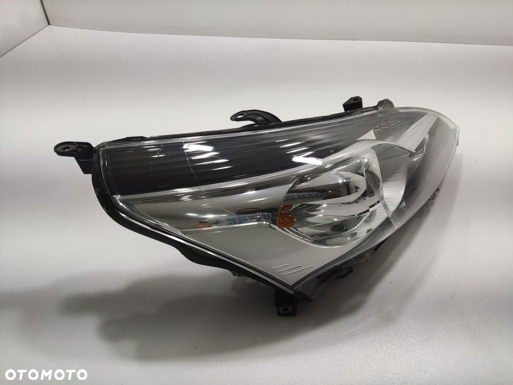 LAMPA PRAWA PRZÓD PRZEDNIA TOYOTA VERSO LIFT 2014-2019 81130-0F161 EUROPA - 5
