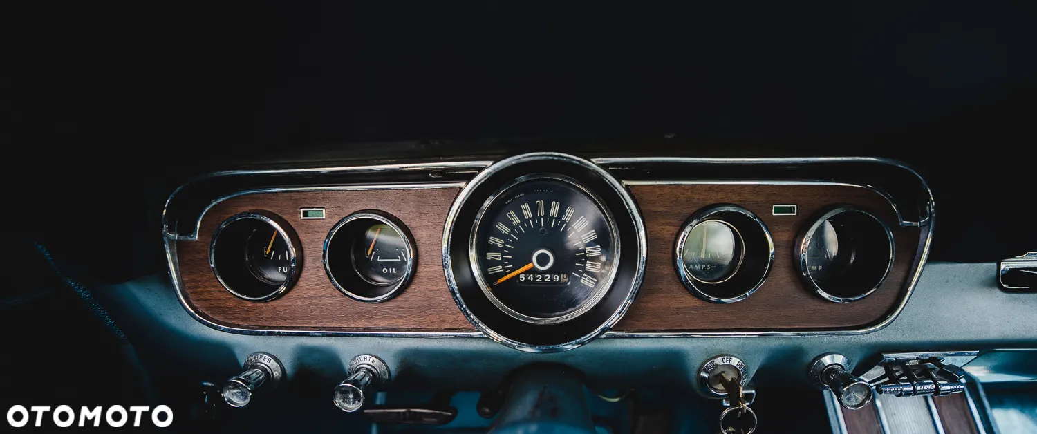 Ford Mustang - 18