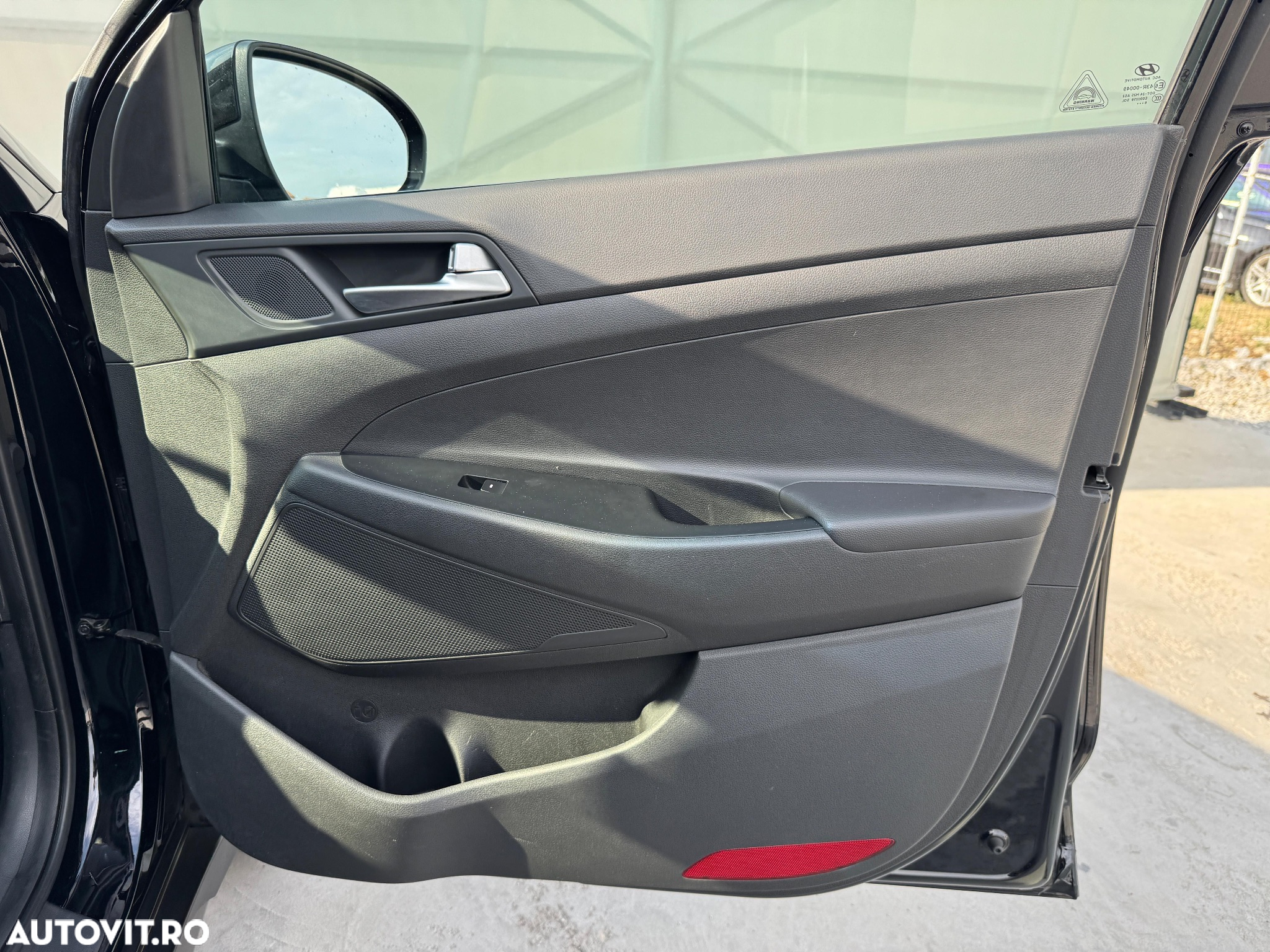Hyundai Tucson 2.0 CRDI 4WD Automatik Style - 23