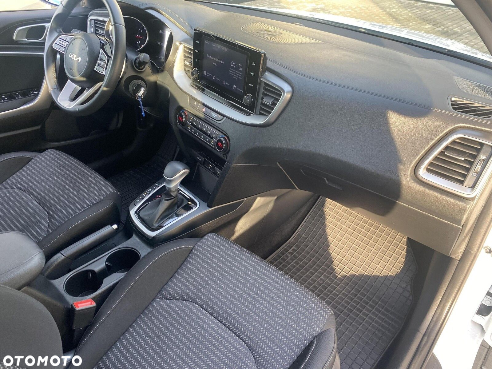 Kia Ceed - 15
