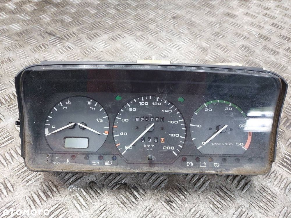 LICZNIK ZEGARY VOLKSWAGEN TRANSPORTER T4 2.5 TDI 701919033EK ID: 236385 - 1