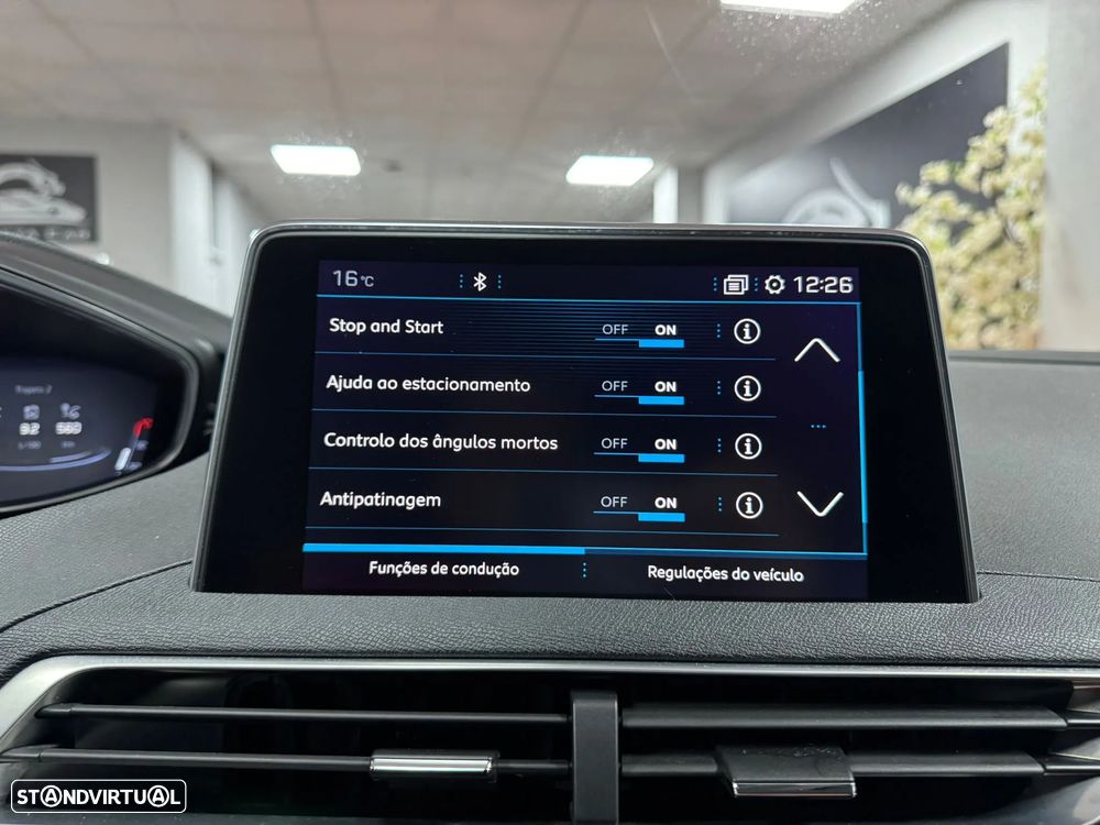 Peugeot 3008 PureTech 130 Stop & Start GPF EAT8 Allure - 45