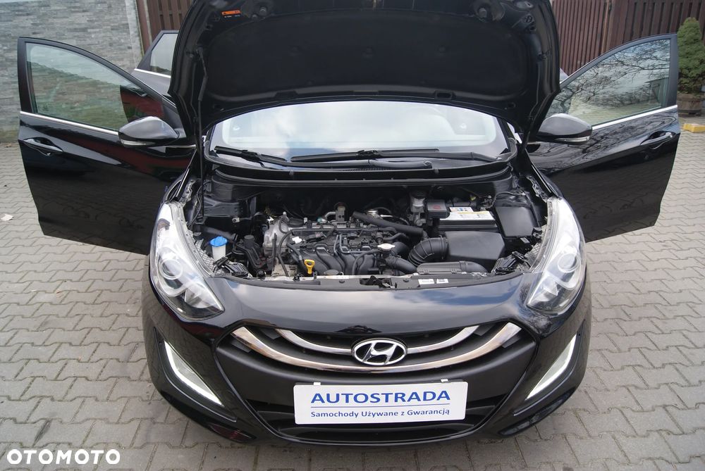 Hyundai i30 1.6 Fifa World Cup Edition - 12