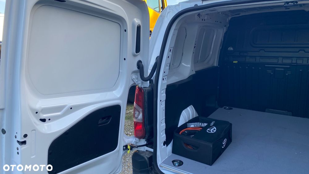 Toyota Proace City - 24