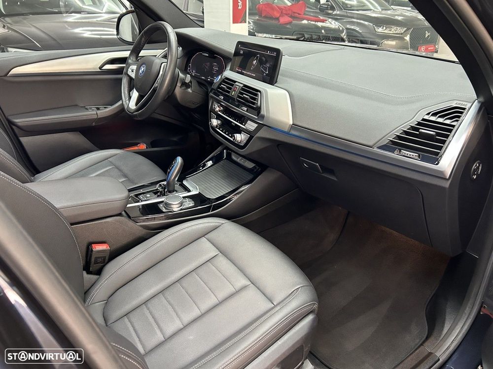 BMW iX3 Inspiring - 13