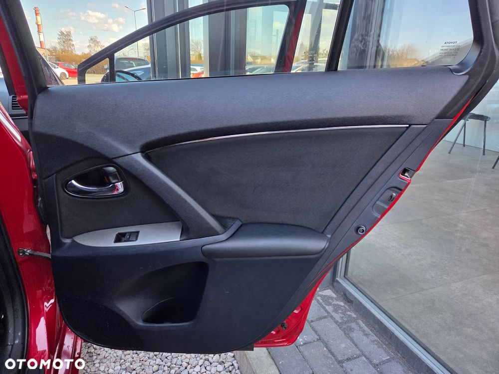 Toyota Avensis 1.6 Edition - 12