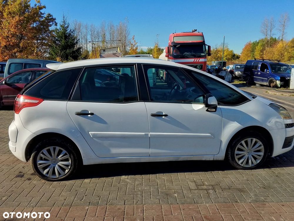 Citroen C4 Picasso (06-10.) 1.6 HDI 108KM. Silnik DV6TED4 Skrzynia 20DP33 lakier EWP - BANQUISE WHITE.Cały na części. GWARANCJA !!!  Przód Tył Zestaw Komplet Drzwi Klapa Zderzak Błotnik Maska Grill Atrapa Szyba Pas Lampa Lusterko Boczki Fotel Kanapa Kokpit Deska Rozdzielcza Przełącznik Włącznik Sterownik Przewody Wiązka Instalacja Moduł Komputer Czujnik Listwa Pompa Alternator Wtryski Głowica Rozrusznik Kompresor Sprzęgło Dwumas Silnik Skrzynia ABS Klimatyzacji Paliwa Wspomagania Kolektor Turbina Przepustnica Zawór Chłodnica Koło Hak Belka Sanki Zawieszenie Mcpherson Półoś Amortyzator Wydech Tłumik Zacisk Most - 8
