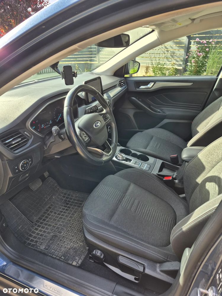 Ford Focus 1.5 EcoBoost Active - 8