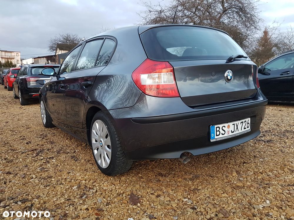 BMW Seria 1 118d - 4